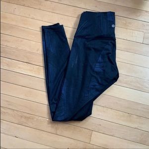 LuLu Lemon Wunderunder